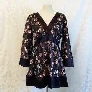 Kiwi Kimono-Style Blouse